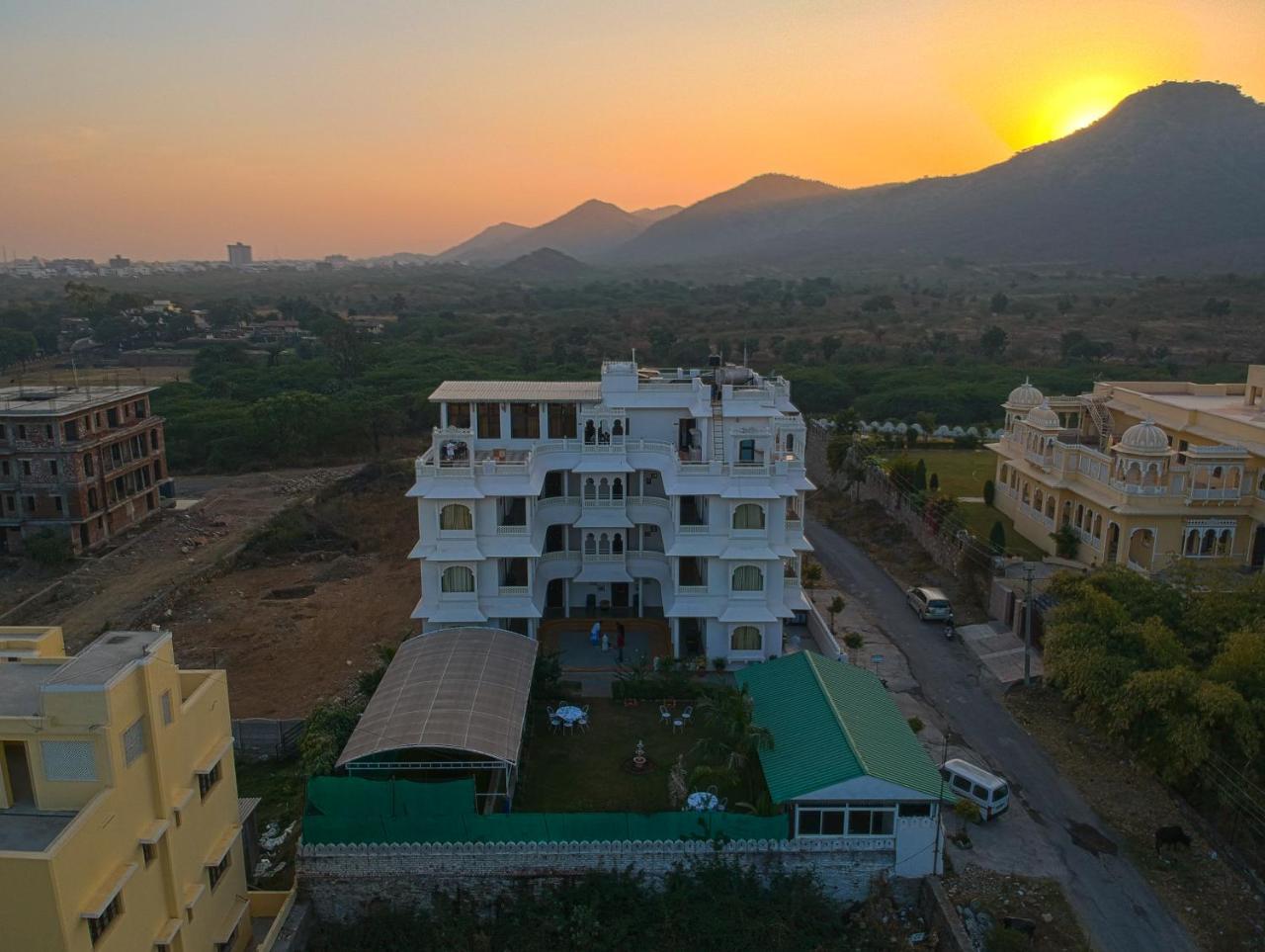 Sai Palace Hotel Udaipur Exterior photo