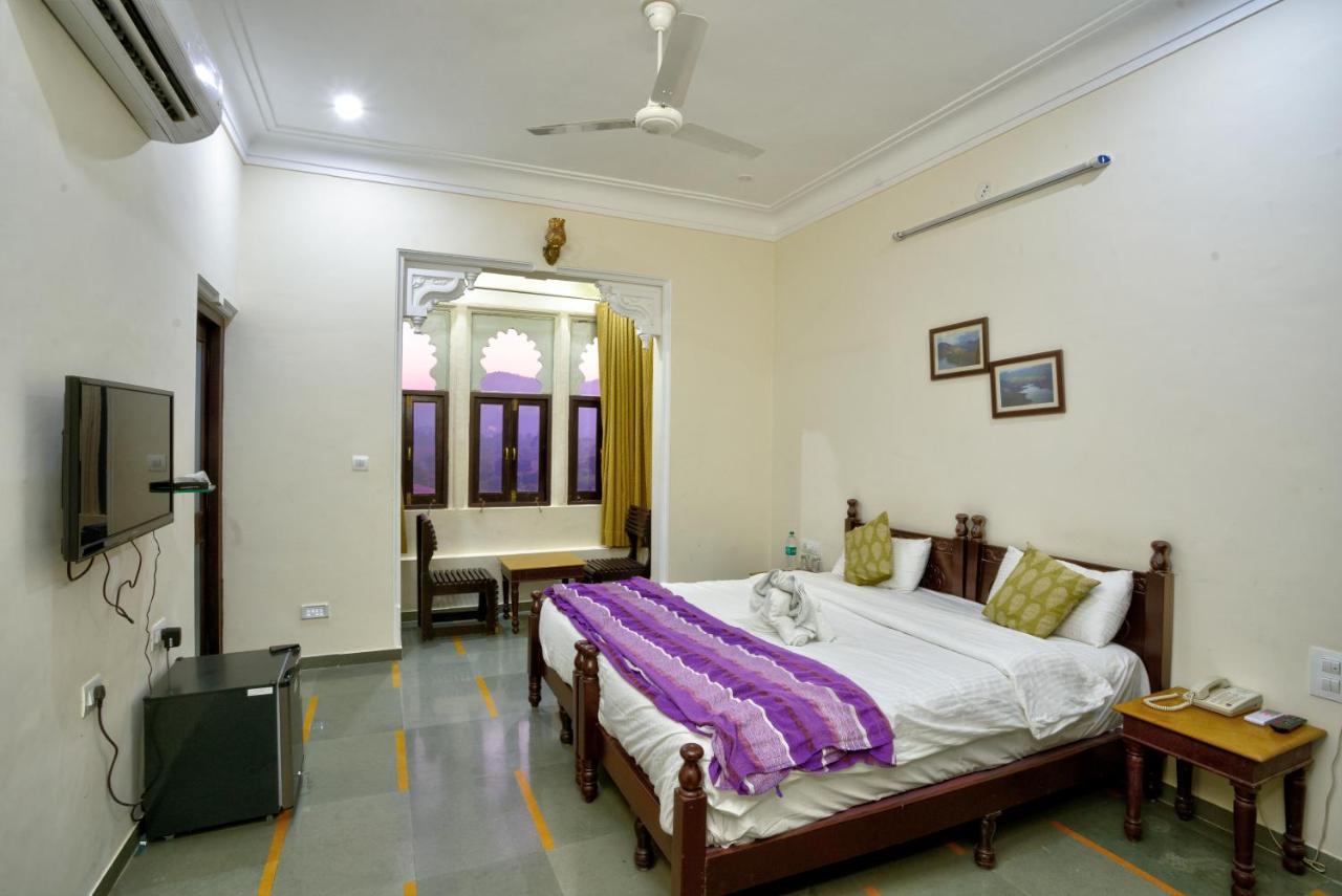 Sai Palace Hotel Udaipur Exterior photo
